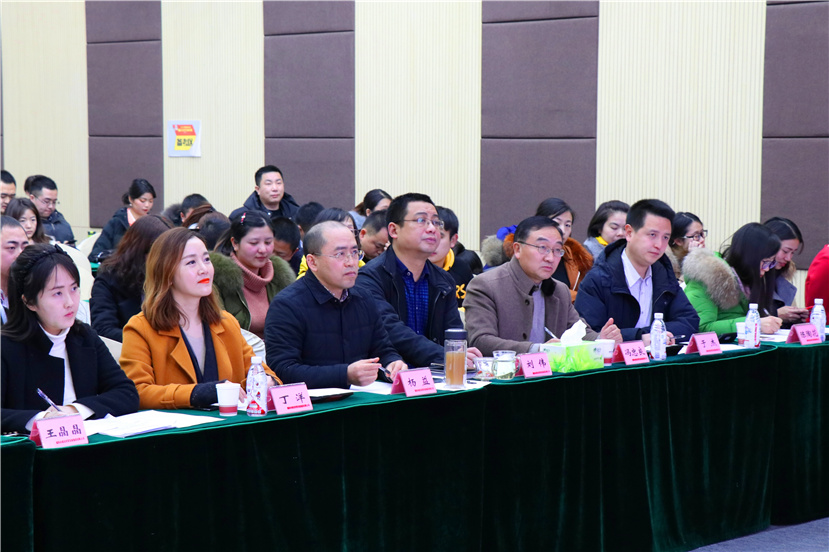 集團(tuán)公司舉行“勵(lì)志踐行十九大，青年建功正當(dāng)時(shí)”主題演講比賽