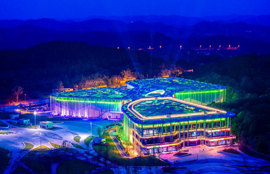 中國沉浸式城市文化綜合體又添新地標(biāo)，啟明東方星聚城開城迎客！